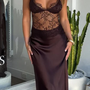 Sexy Lace Spaghetti Strap Dress For Women See Throught Elegant Sleeveless Maxi Dress Vacation Party Clothes Lady Fashion